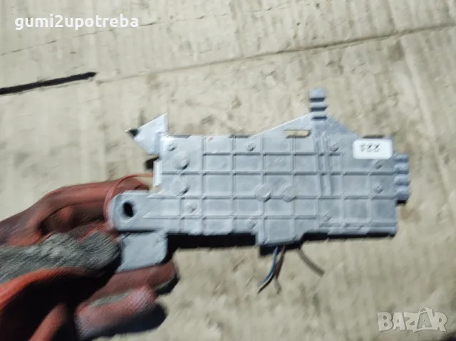 Антенен Усилвател Mercedes E class W211 V6 4matic Tmodel OM642, снимка 4 - Части - 48577333