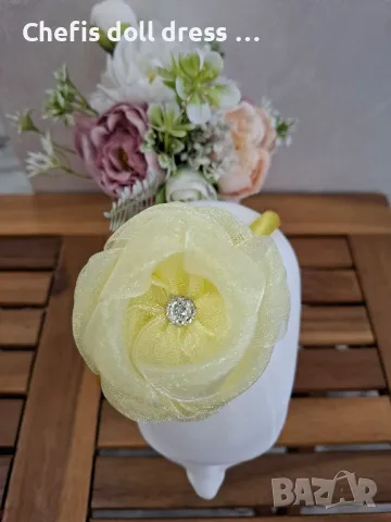 Диадема с обемно цвете от органза, снимка 5 - Аксесоари за коса - 49938448