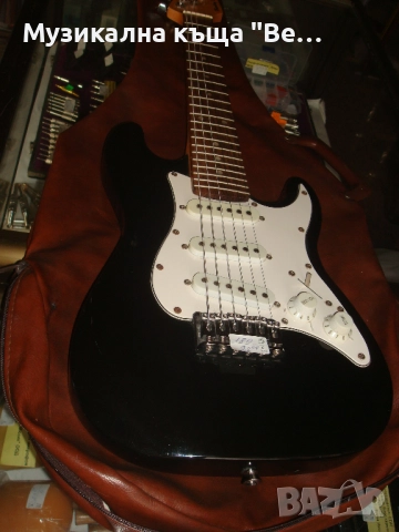 Електрическа детска китара Harley Benton с кожен калъф, снимка 16 - Китари - 52443736