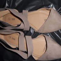 Разпродажба на дамски  обувки, снимка 1 - Дамски ежедневни обувки - 35379195
