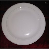 Комплект порцеланови десертни/подложни чинии с „изчистен“ вид, снимка 2 - Чинии - 27017772