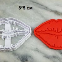 Уста Устна целувка устни пластмасов резец форма фондан тесто бисквитки, снимка 1 - Форми - 27636686