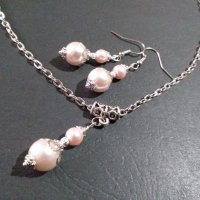 Новият ни изящен комплект бижута с нежни розови кристални перли и орнаменти в цвят Сребро , снимка 3 - Бижутерийни комплекти - 32642525