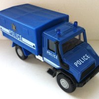 Камион с каросерия POLICE Welly, снимка 5 - Колекции - 40456228