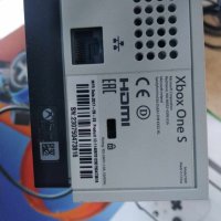 Xbox One S 500Gb, снимка 5 - Xbox конзоли - 43941860