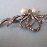 дизаинерска  красива  сребърна брошка перли и циркони, снимка 3 - Антикварни и старинни предмети - 36875288