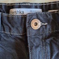 Къси панталони Bershka р-р 36/S, снимка 4 - Къси панталони и бермуди - 40126416