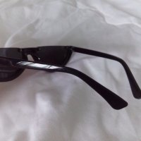 Ретро слънчеви очила с полукръгла рамка тип котешко око, снимка 6 - Слънчеви и диоптрични очила - 33472325
