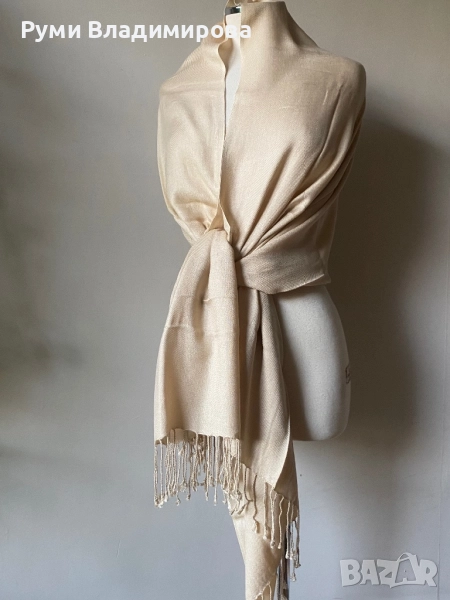 Бежов шал от 100 % вискоза, снимка 1