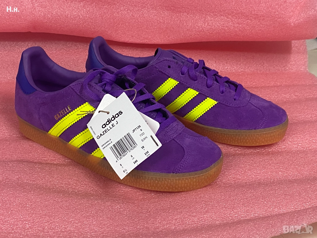 Дамски маратонки Adidas, снимка 1