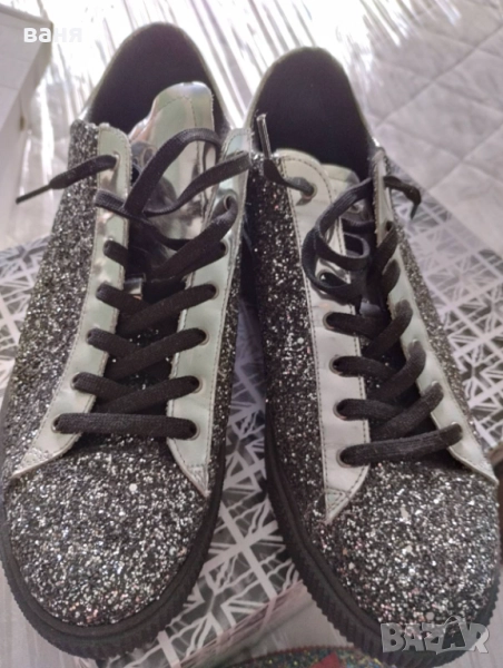 41 номер нови обувки три различни цвята, снимка 1