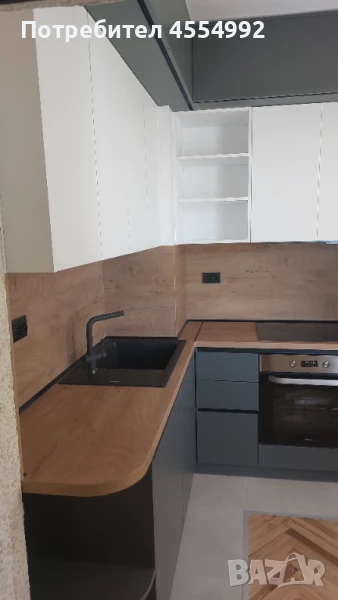 Продавам 4 стаен апартамент , снимка 1