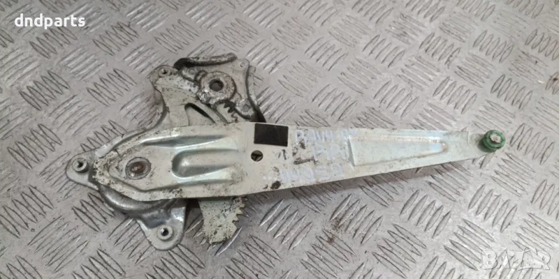 Стъклоповдигач Toyota RAV4 2004г.(заден десен)	, снимка 1