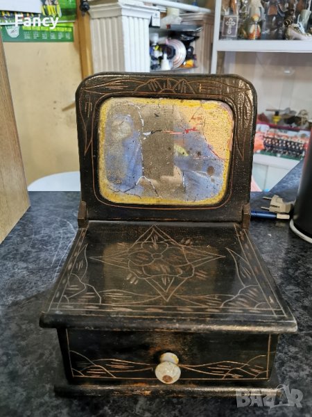 Стара дървена кутия за бижута, козметика, снимка 1