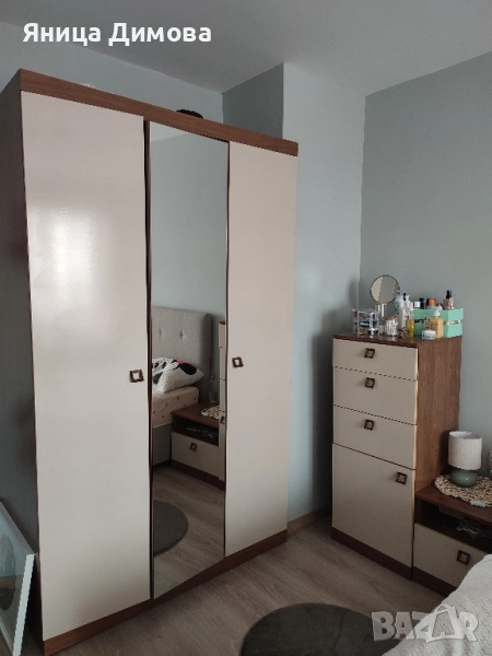Гардероб с 3 врати , снимка 1