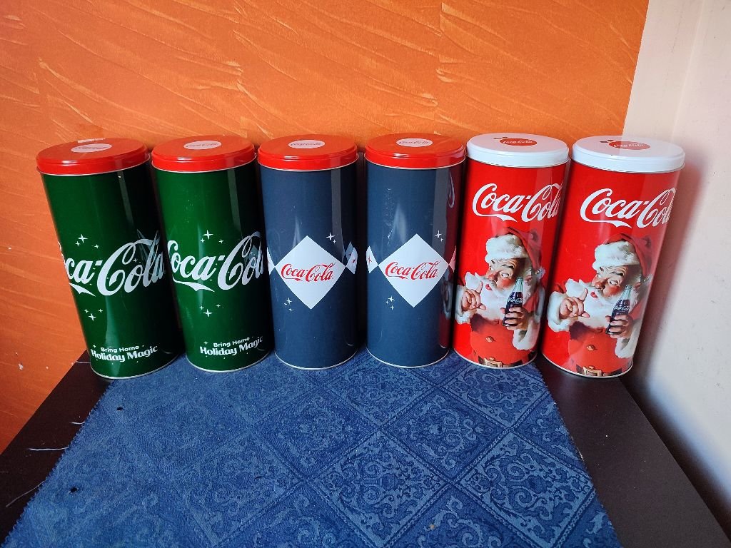 Кока Кола коледни кутии 2021 Coca Cola в Други в гр. София - ID35180116 —  Bazar.bg