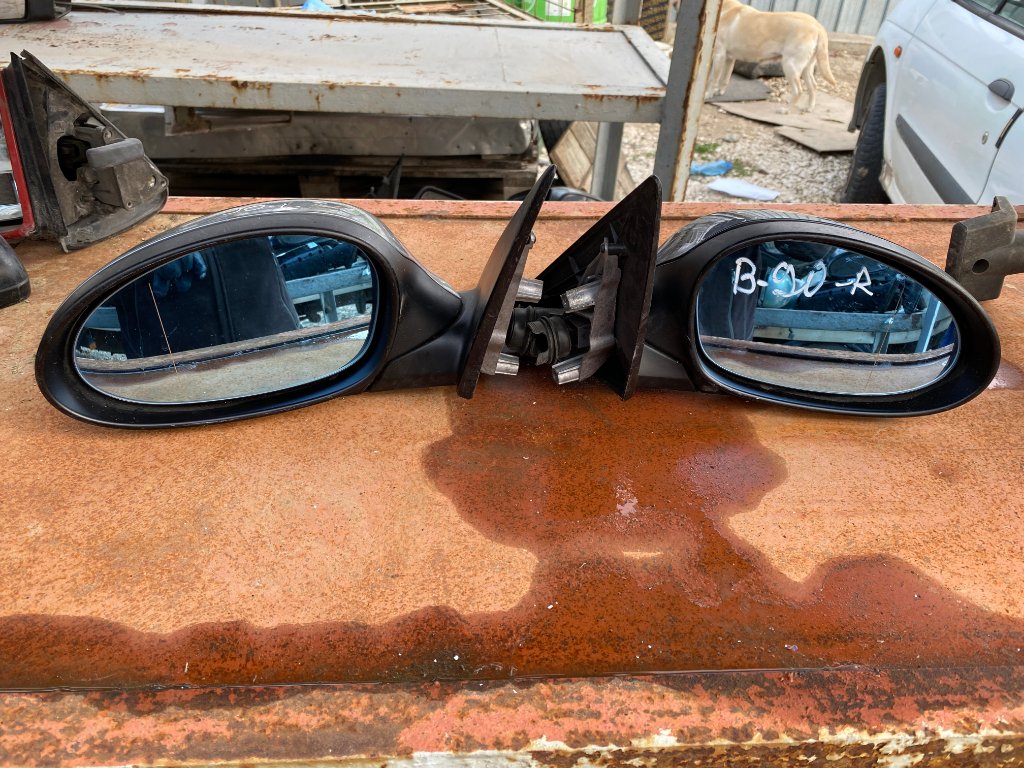 Продавам странични огледала, ляво и дясно за БМВ Е90, BMW E90 в Части в с.  Куманово - ID28381979 — Bazar.bg