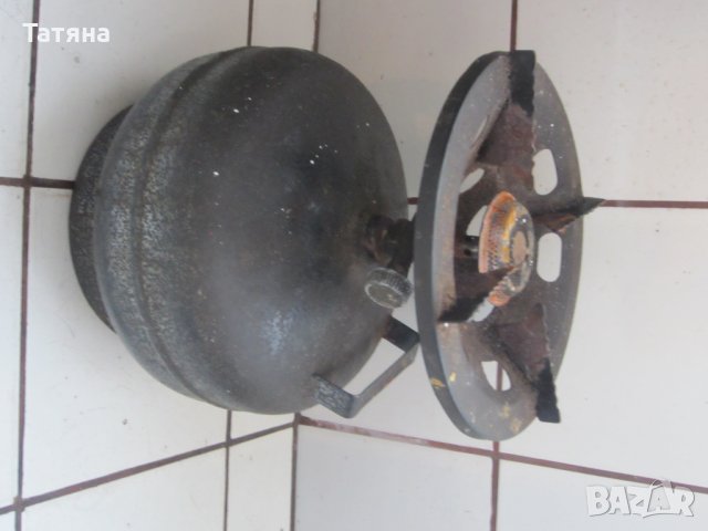 газови котлони  с туристическа бутилка и запалка за газ. уреди