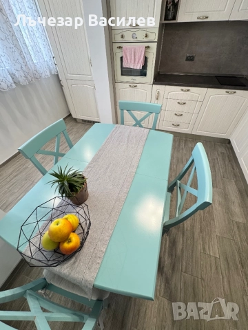 Разтегателна маса с четири стола, снимка 5 - Маси - 51870240