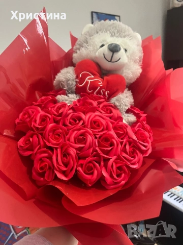 Букет за свети Валентин , снимка 2 - Ръчно изработени сувенири - 53268345