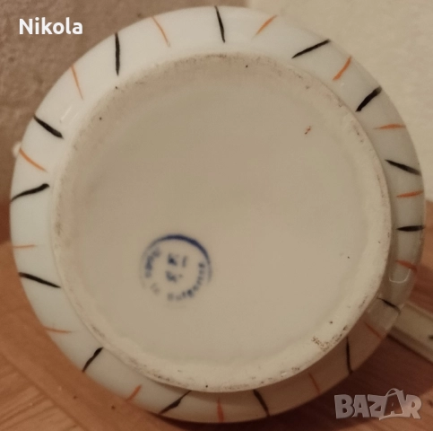 Стар порцеланов съд за чай, снимка 3 - Антикварни и старинни предмети - 51551776