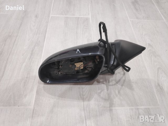 Огледало AUDI A8 D3, снимка 2 - Части - 42161569