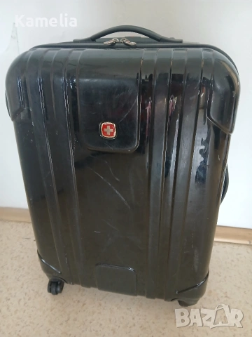 Куфар на колелца Wenger, снимка 2 - Куфари - 52140175