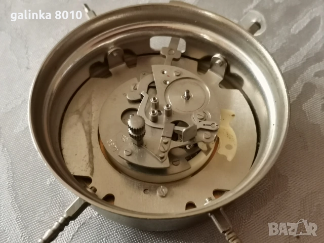 Стар мини будилник Ракета, снимка 2 - Антикварни и старинни предмети - 53061521