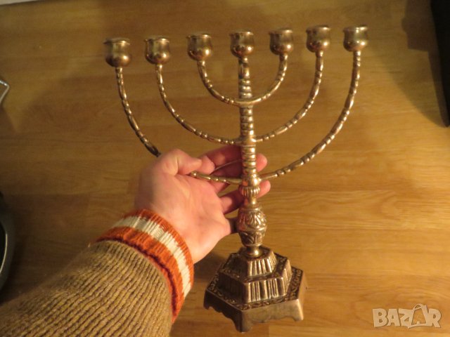 Голям бронзов  свещник за ханука  МЕНОРА 31х 28см. - еврейски свещник - внос от Израел, Йерусалим, снимка 2 - Антикварни и старинни предмети - 35483525