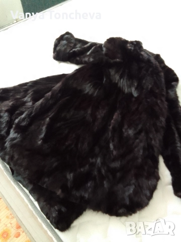 Черно палто от норки, снимка 5 - Палта, манта - 52835823