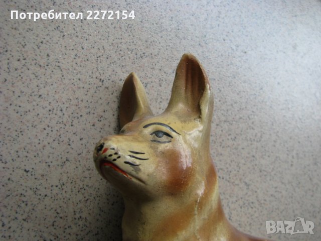 Стара статуетка легнало куче, снимка 1 - Антикварни и старинни предмети - 28540272