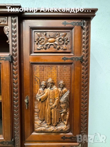 Уникален шкаф - витрина от дъбов масив, снимка 8 - Шкафове - 50947899