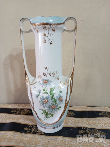 Стара порцеланова ваза, снимка 1 - Други ценни предмети - 48907084