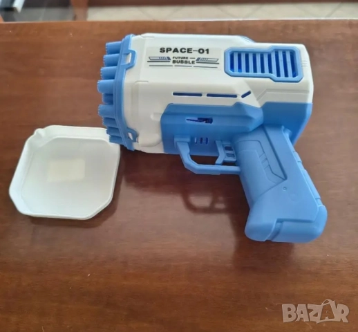 Базука за водни балончета