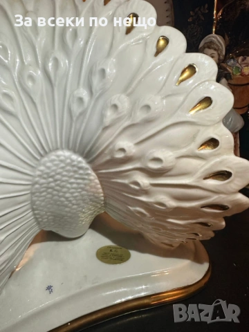 Capodimonte Italy Circa 1980 Porcelain Peacock Figurine W/ Colorful Crystal Accents Паунът Код P1848, снимка 11 - Декорация за дома - 53015053