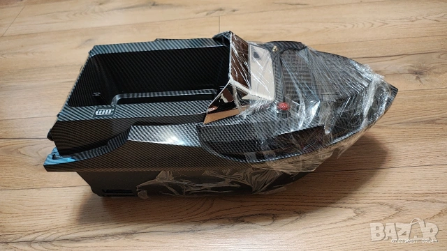 Продавам лодка за захранка Flytec V080със сонар,GPS система, дистанционно управление с LCD дисплей., снимка 5 - Въдици - 53392457