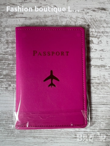 Нов цикламен калъф за паспорт с златен самолет 🩷, снимка 4 - Портфейли, портмонета - 52352636
