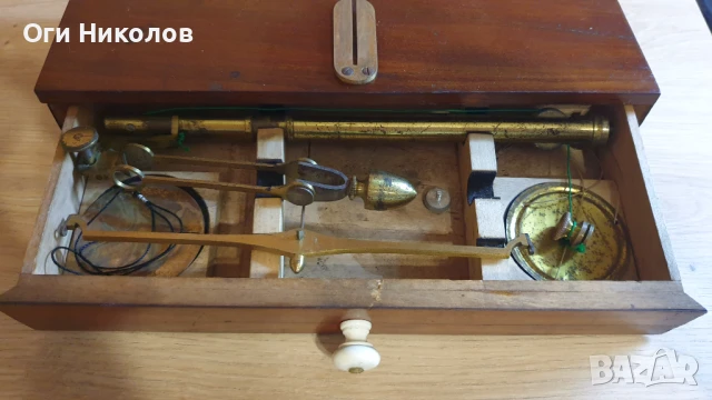 Старинна професионална златарска-медицинска везна, снимка 7 - Антикварни и старинни предмети - 50772110
