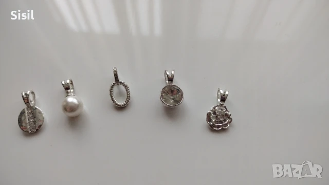 Бижута висулки за колие, обеци и часовник 
