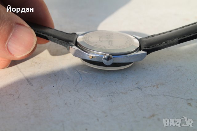 Руски часовник ''Слава'' 26 камъка 38 мм, снимка 6 - Антикварни и старинни предмети - 39920957