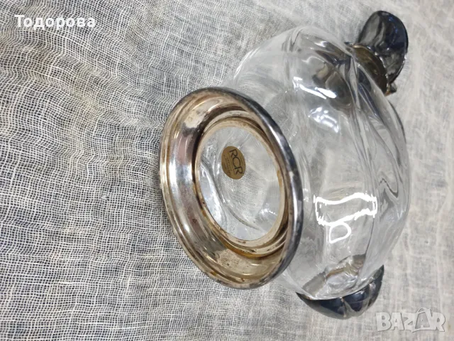 Кристален италиански декантер с посребрен обков във форма на патица RCR, снимка 4 - Антикварни и старинни предмети - 49424285