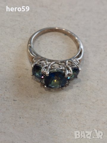 Дамски сребърен пръстен със синтетични сапфири, снимка 4 - Пръстени - 43960135