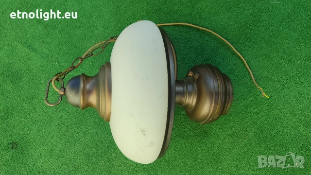 Масивен старинен месингов полилей с голяма куполна стъкленица , снимка 2 - Полилеи - 52805982