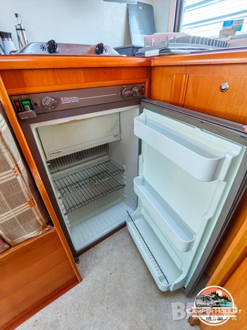 Кемпер под наем - 160лв/ден, напълно оборудван, 4 местен! , снимка 8 - Каравани и кемпери - 43627177