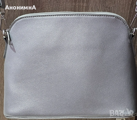 Дамска чанта, снимка 2 - Чанти - 53566327