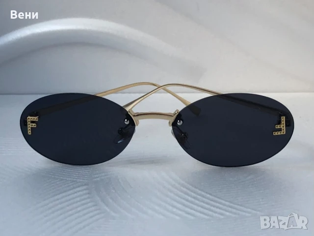 Актуални дамски слънчеви очила по модел на Fendi , снимка 11 - Слънчеви и диоптрични очила - 51292694