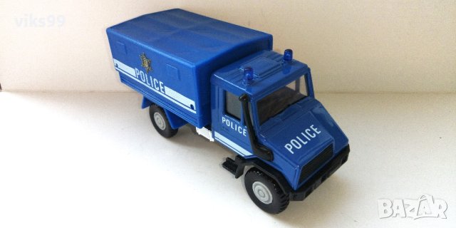 Камион с каросерия POLICE Welly, снимка 5 - Колекции - 40456228