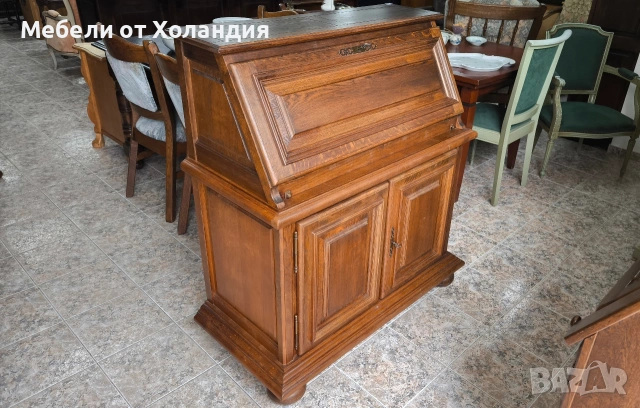 Голям дъбов секретер