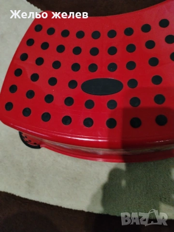 Столче детско Маккуин 20см на 35см , снимка 2 - Мебели за детската стая - 53030961