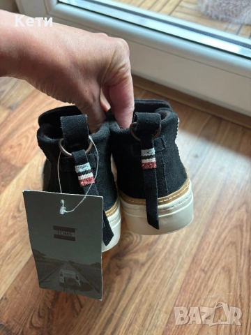 Детски обувки TOMS, снимка 6 - Детски обувки - 51854880